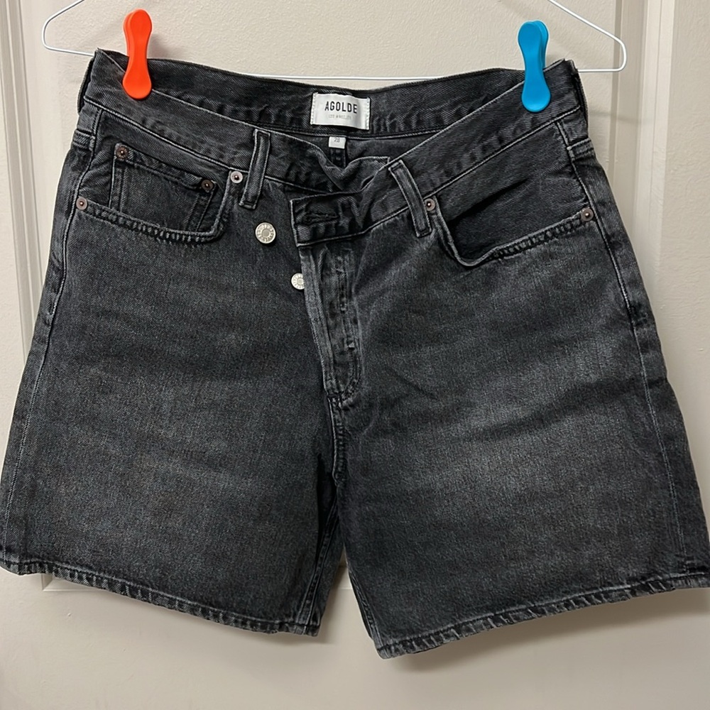 Agolde Criss Cross shorts. Size 28. Black wash.